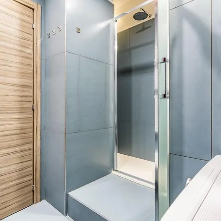 Apartment Bligny 4pax Wifi Bocconi District Milan
